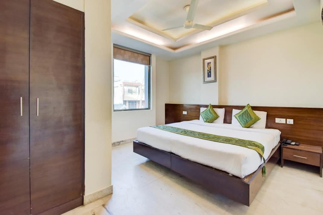 Hotel Sky Heights Dzsaipur Szoba fotó